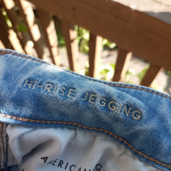 American Eagle Super High Rise Jeggings, Size 2 - Picture 3 of 8